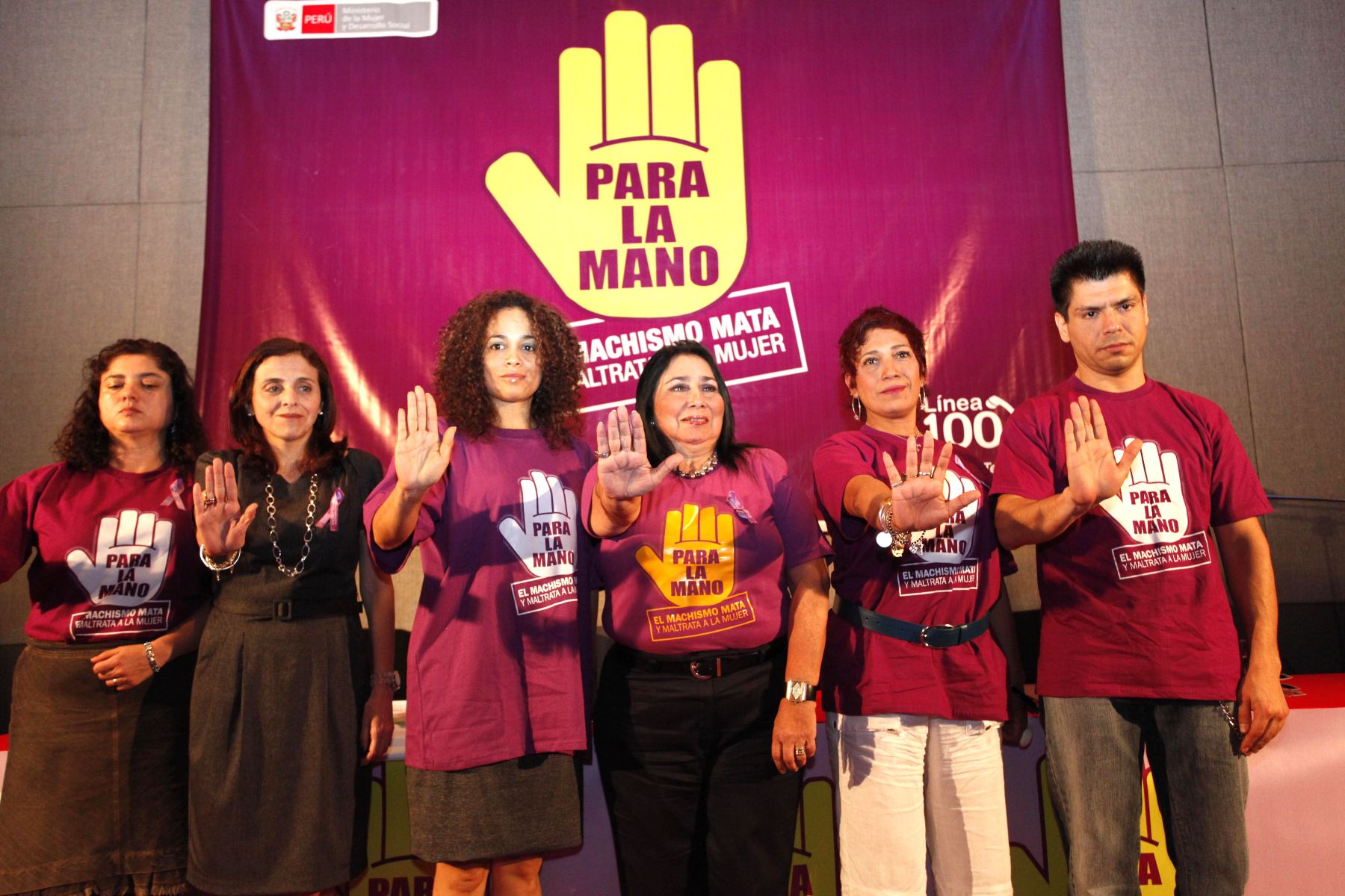 Ministra de la Mujer y Desarrollo Social, Aída García Naranjo, lanzó la campaña nacional “Para la mano: El machismo mata y maltrata a la mujer”.  Foto: ANDINA/MIMDES.