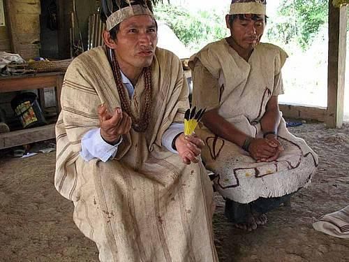La eshuva es una oración recitada, sin instrumentos y en lengua harakmbut.