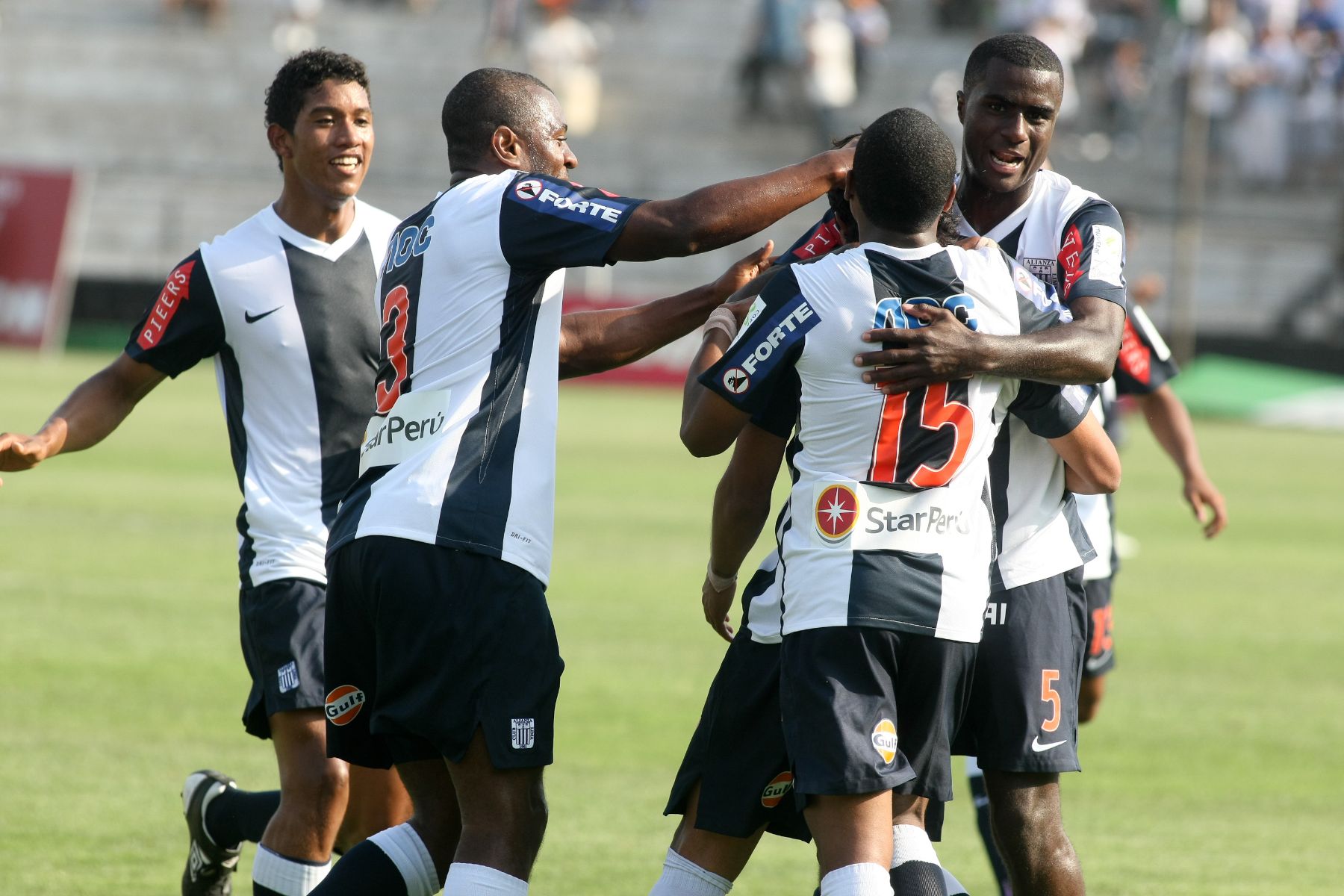 Club Alianza Lima festeja gol . Foto: ANDINA/Piero Vargas.