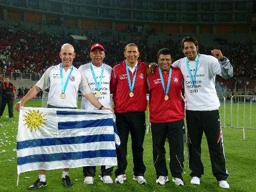 Diego Umaña acompañado de su comando técnico. Foto: Prensa Juan Aurich.