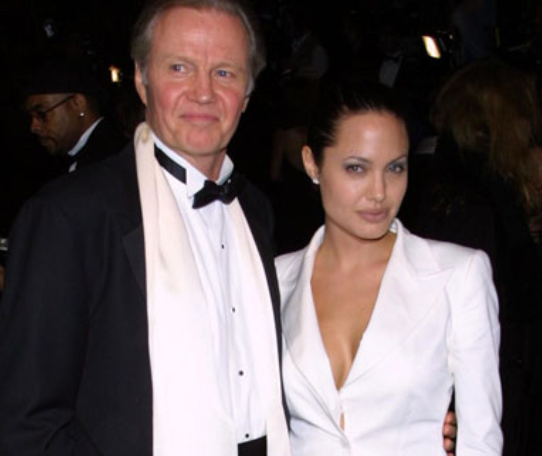 Jon Voight Junto a su hija Angelina Jolie.
 Internet / Medios.