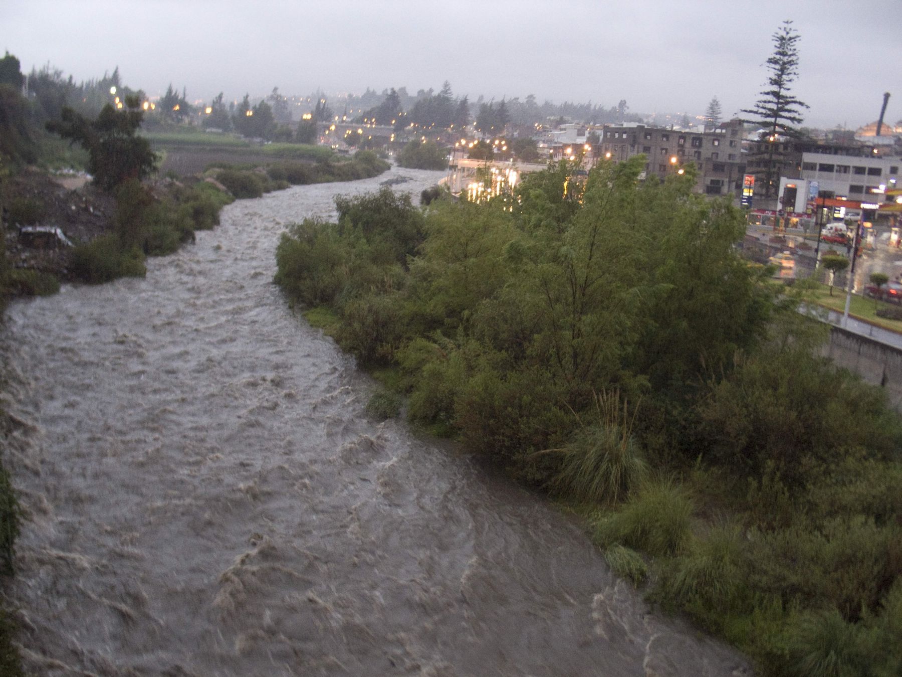 Reportan Daños En Arequipa A Causa De Las Lluvias Y Tormenta Eléctrica ...