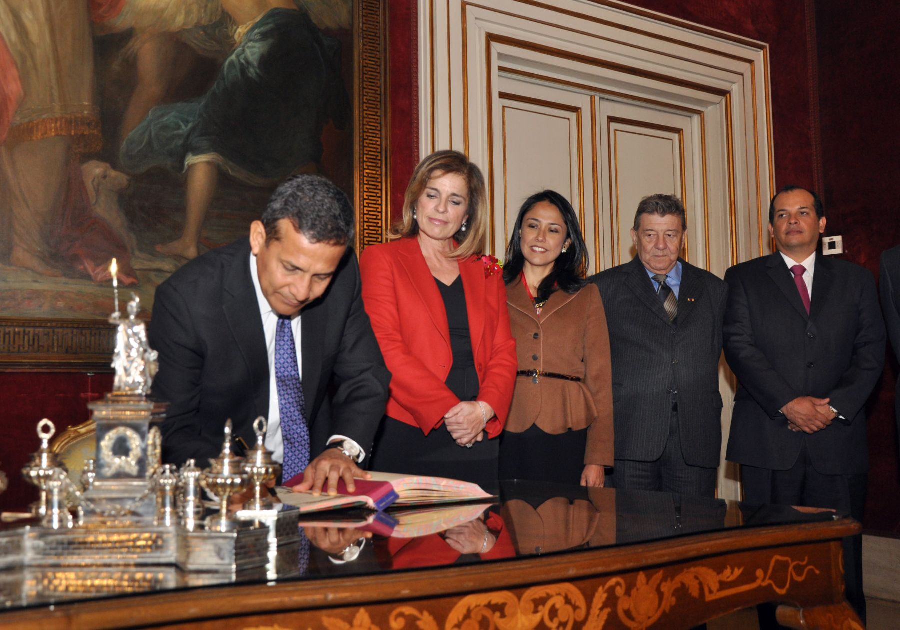 Presidente de la República, Ollanta Humala recibe las Llaves de Oro de la ciudad de Madrid y se reúne con la alcaldesa de esa ciudad, Ana Botella; en el Ayuntamiento de Madrid.
Foto: ANDINA/Prensa Presidencia