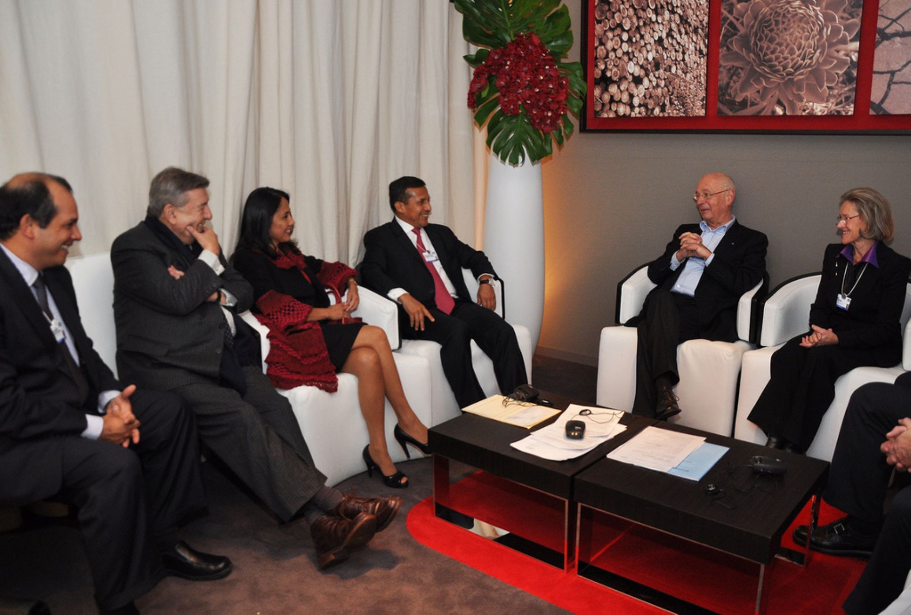 Presidente Ollanta Humala sostuvo hoy una reunión con el jefe del World Economic Forum, Klaus Schwab.