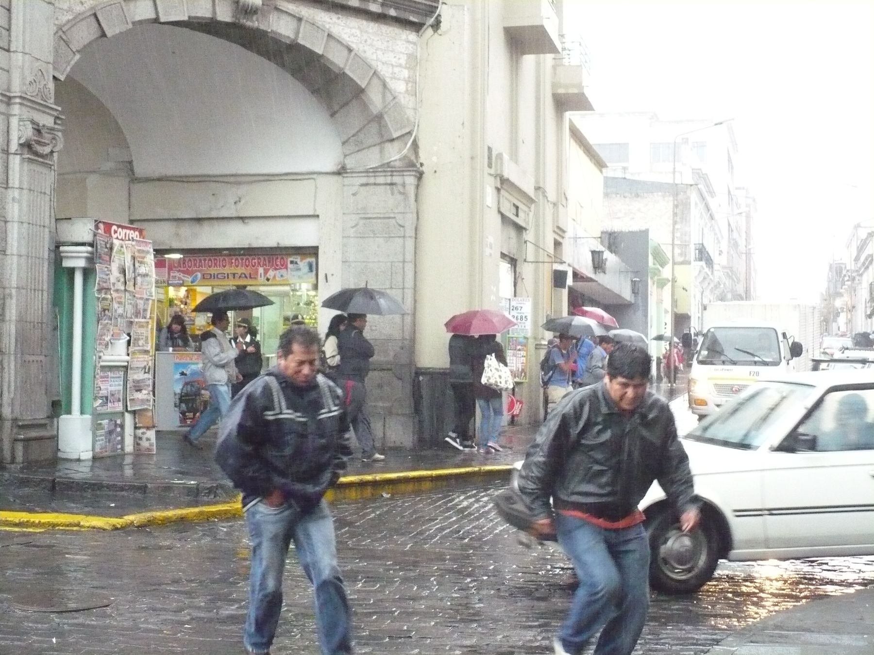 La sensación de frío en la ciudad de Arequipa se intensificará desde hoy jueves 12, alertó el Senamhi