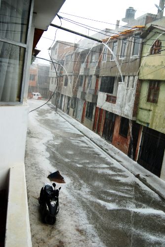 Lluvia torrencial inunda viviendas y calles de Cajabamba, en Cajamarca. Foto: ANDINA/archivo