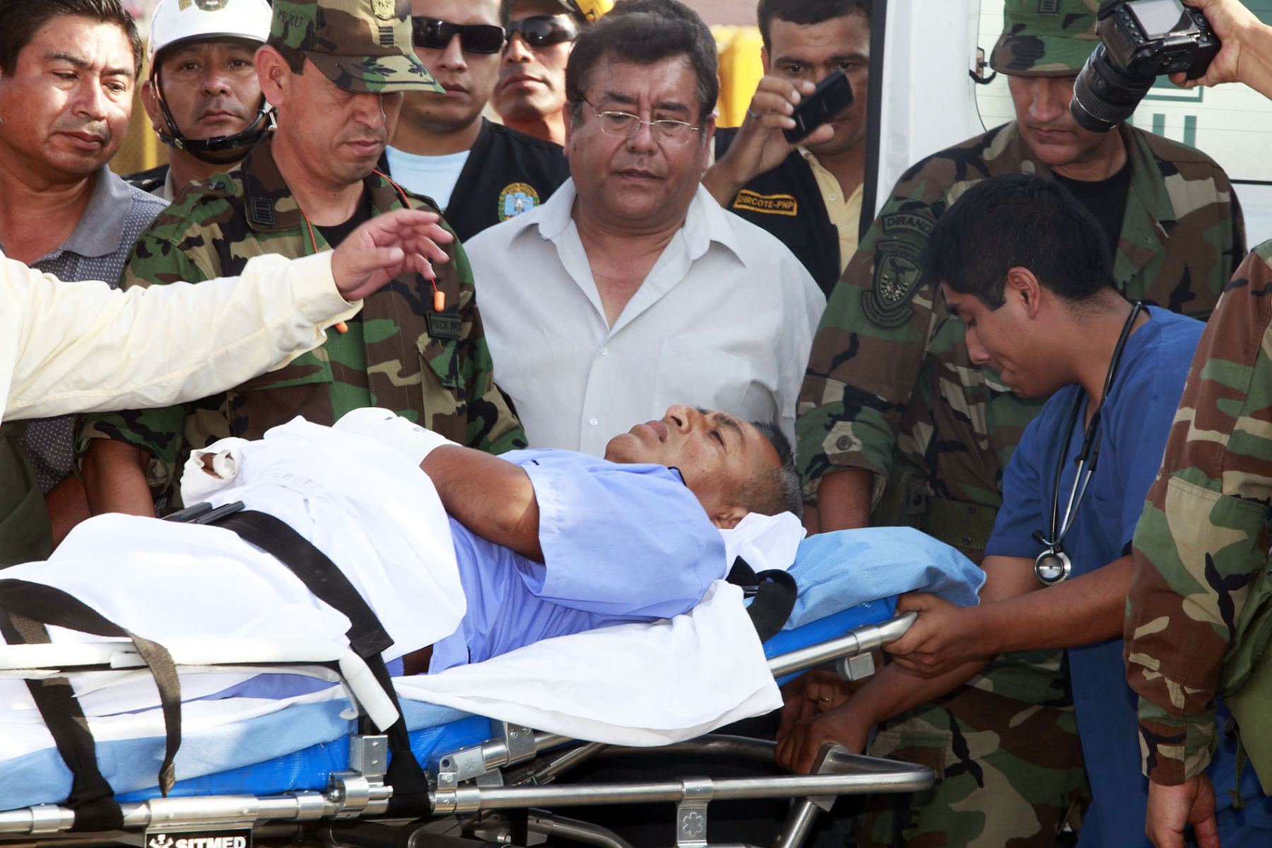Llega herido subversivo José Eleuterio Flores Hala, alias camarada "Artemio". ANDINA/Luis Iparraguirre