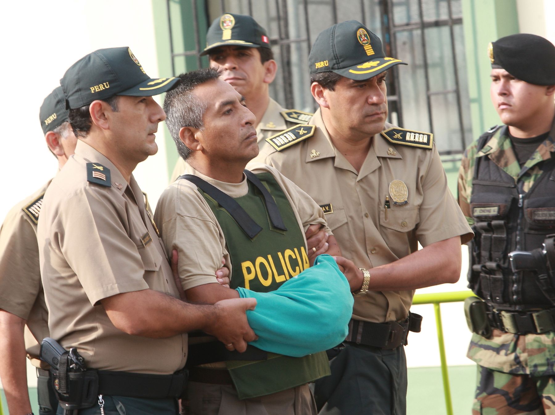 El cabecilla subversivo Florindo Flores Hala “Artemio” fue trasladado esta tarde a la sede de la Dirección contra el Terrorismo (Dircote)Foto: ANDINA/Norman Córdova.