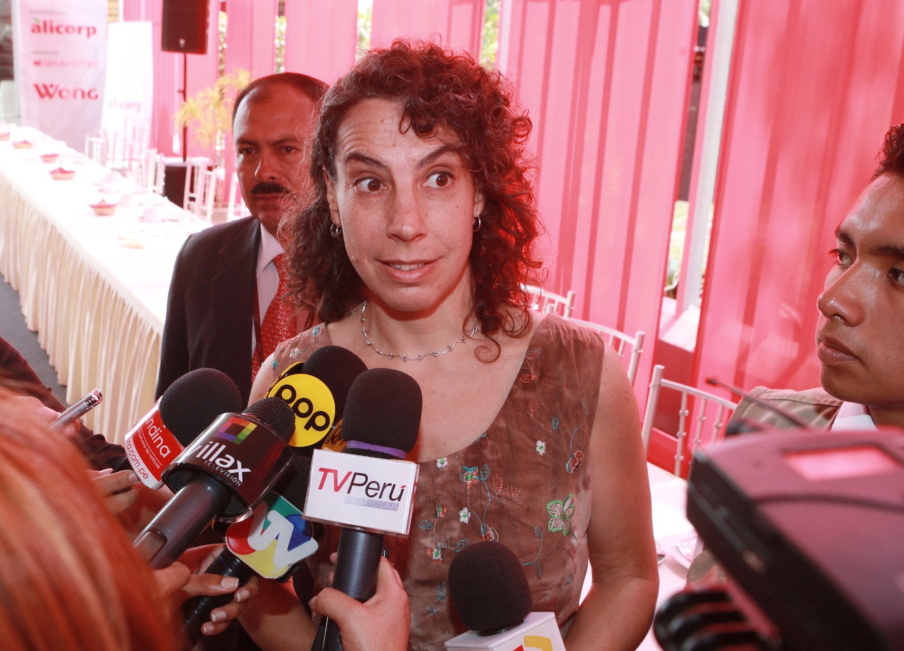 Desayuno escolar en escuelas públicas está garantizado, sostiene