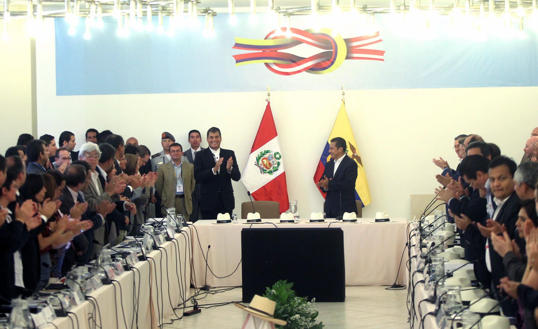 El Presidente Ollanta Humala junto a su homólogo de Ecuador, Rafael Correa, inaugura la V Reunión de Gabinete Binacional entre Perú y Ecuador, en la ciudad de Chiclayo.
Foto: ANDINA/ Carlos Lezama.