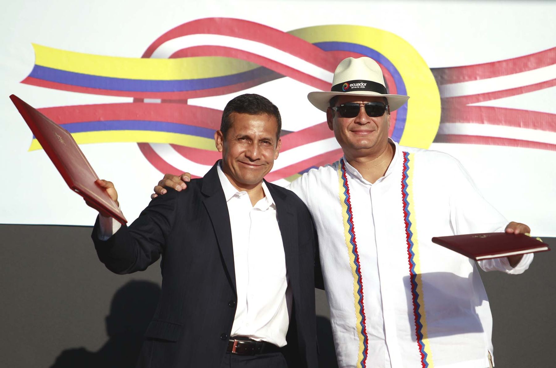 Presidentes de Perú y Ecuador Ollanta Humala y Rafael Correa en la clausura del Gabinete Binacional desarrollado en la ciudad de Chiclayo.

Foto: ANDINA/Prensa Presidencia.