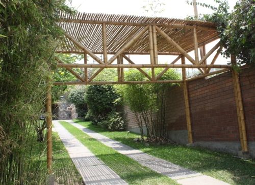 Construcción con bambú.