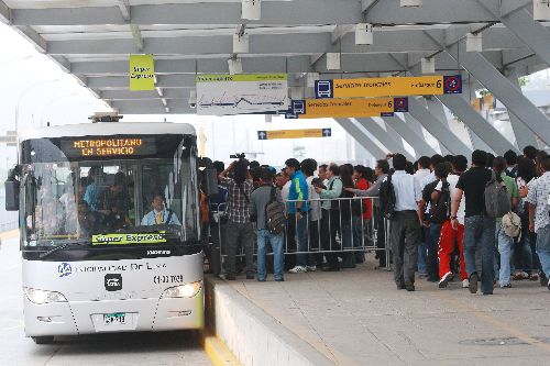 ATU dispondrá de plan de contingencia ante posibles protestas que alteren el transporte público durante las celebraciones de las Fiestas Patrias. Foto: ANDINA/Norman Córdova.