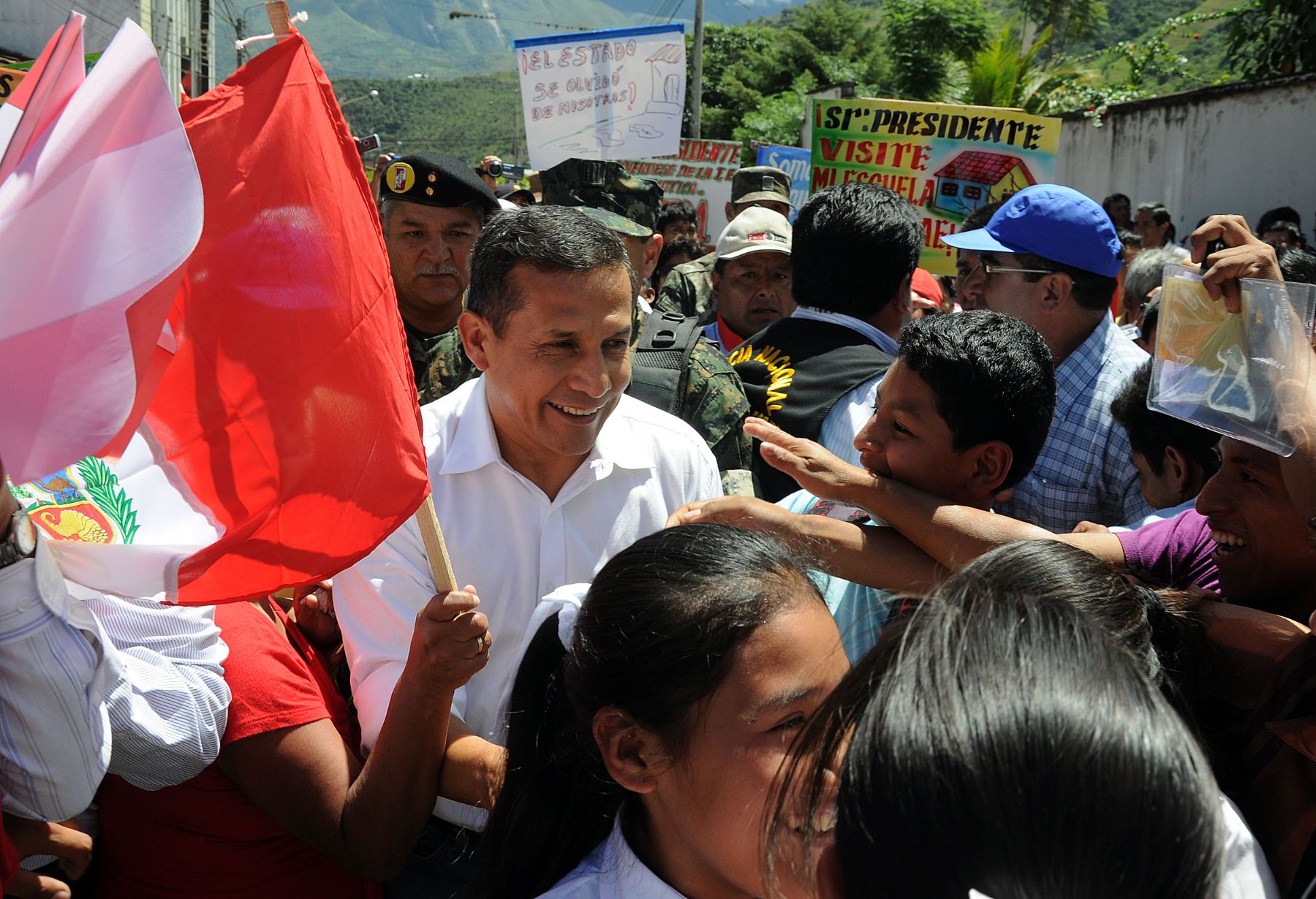 Presidente de la República, Ollanta Humala, da inicio a la construcción del Gasoducto del Sur, en el departamento de Cusco. 
Foto: ANDINA/ Prensa Presidencia.