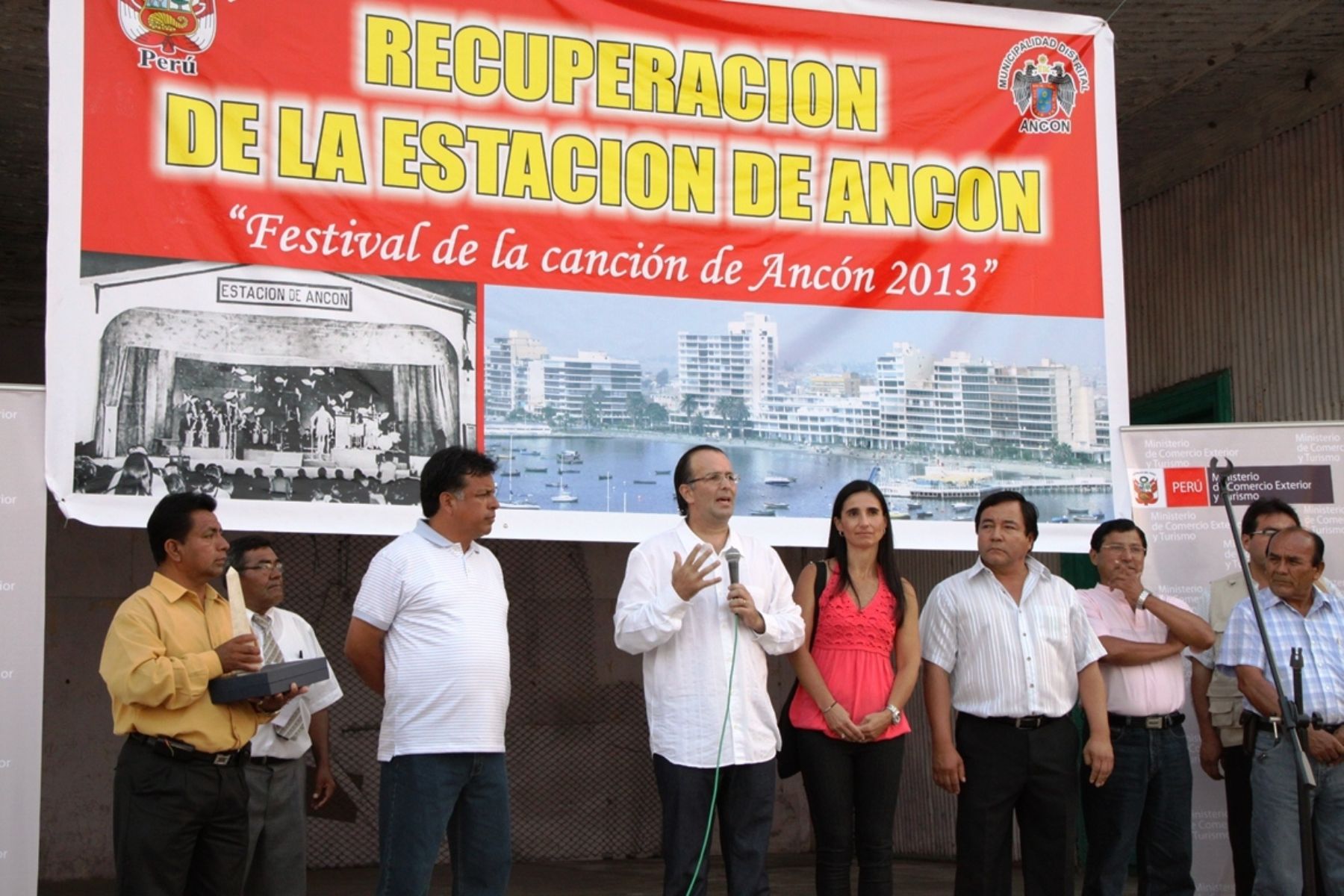 Ministro de Comercio Exterior y Turismo, José Luis Silva, en la Estación de Ancón.