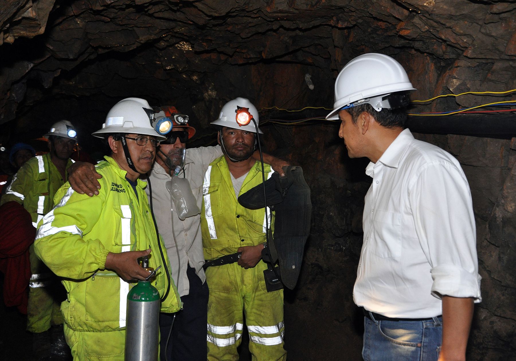 Presidente de la República, Ollanta Humala participó en exitoso rescate de mineros en mina "Cabeza Negro" en Ica.
Foto: ANDINA/Prensa Presidencia