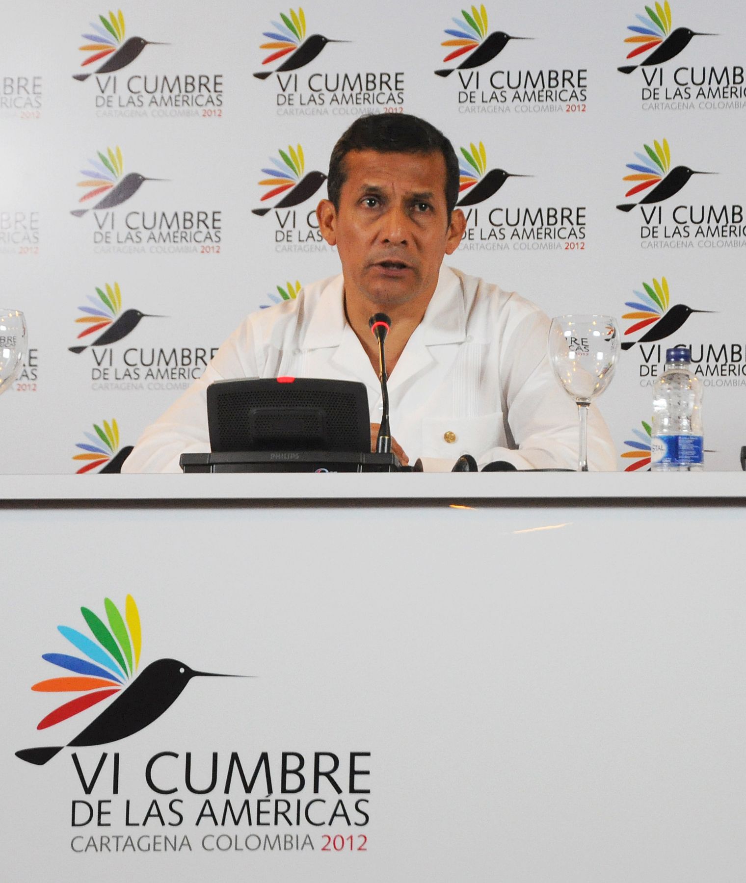 Presidente  del  Perù Ollanta Humala Tasso  y Canciller Rafael Roncagliolo. en conferencia de prensa, en el marco de la Cumbre de las Americas  2012 en Cartagena Colombia.
Foto: ANDINA/Prensa Presidencia