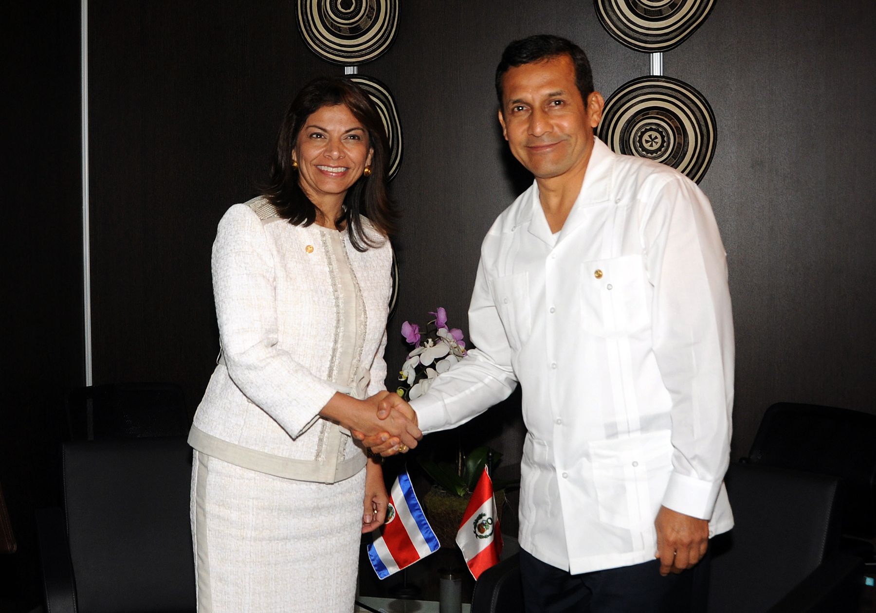 Presidente Ollanta Humala, sostuvo reunión bilateral con presidenta de Costa Rica, Laura Chinchilla, en el marco de la Cumbre de las Américas en Cartagena de Indias Colombia.
Foto: ANDINA/Prensa Presidencia
