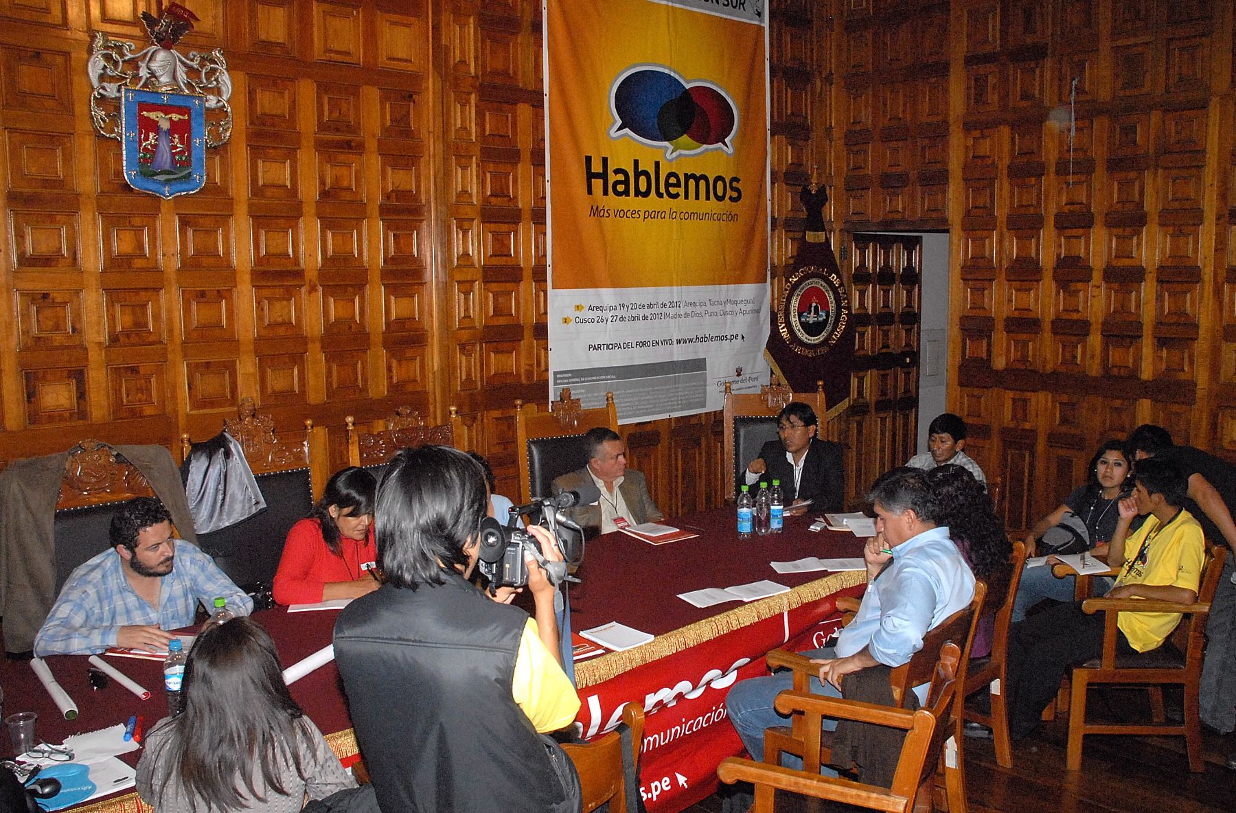 Mesa de trabajo en foro "Hablemos, más voces para la comunicación", que se lleva a cabo en Arequipa.
 Foto: ANDINA/Difusión