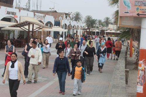 La I Verbena Serenata por el Día Mundial del Turismo se efectuará el martes 26 desde las 19:00 horas, en el Boulevard Turístico del "Chaco", distrito de Paracas. ANDINA/Juan Carlos Guzmán