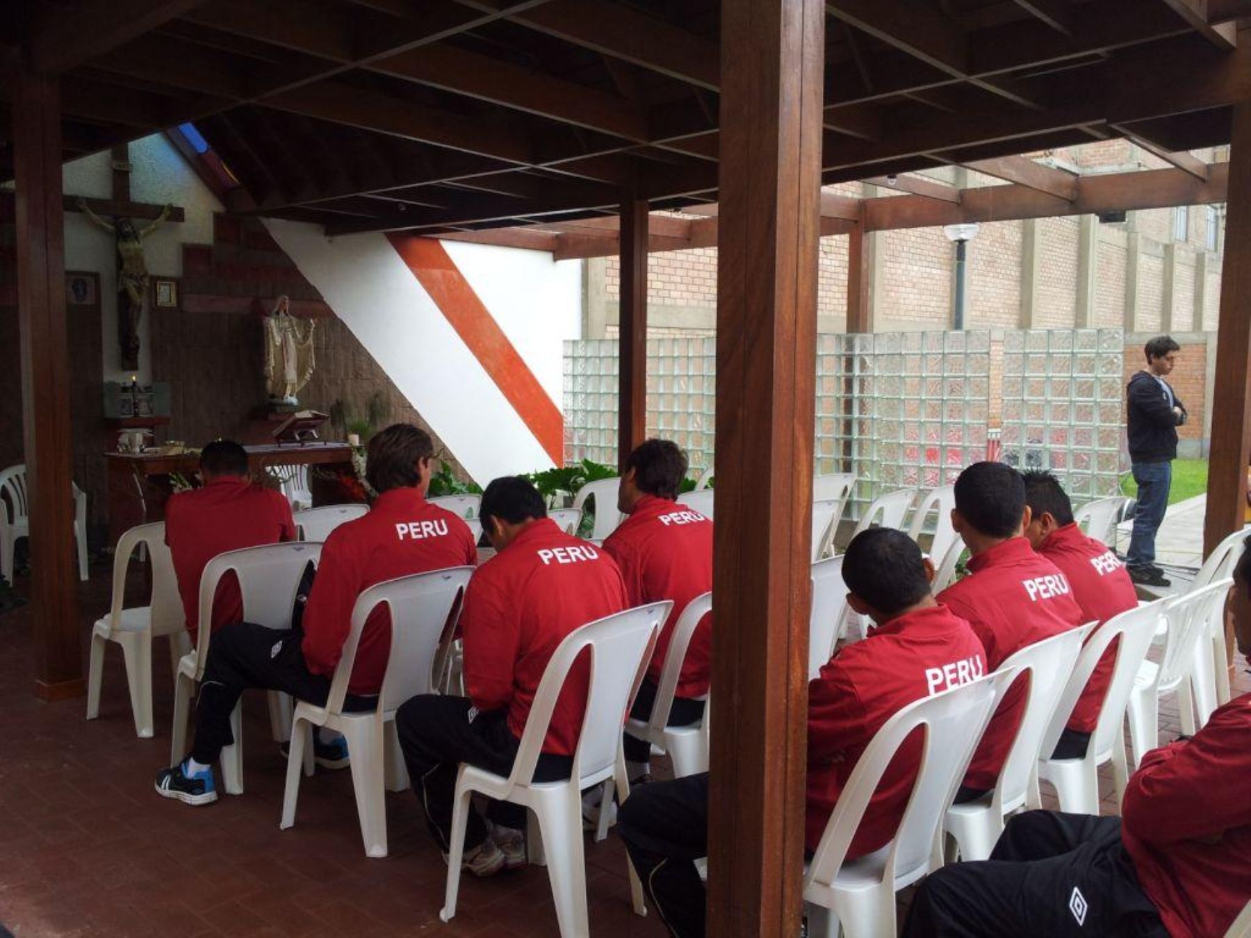 Plantel de la selección peruana previa al acto litúrgico. Foto: Cortesía