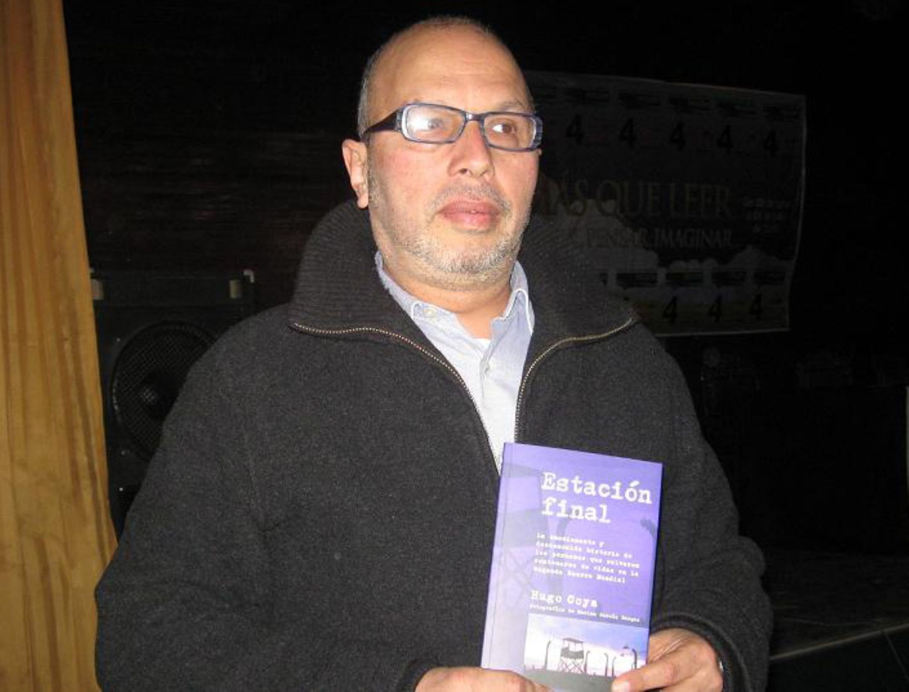 Periodista Hugo Coya presenta su libro Estación Final, en la IV Feria del Libro de Huancayo.