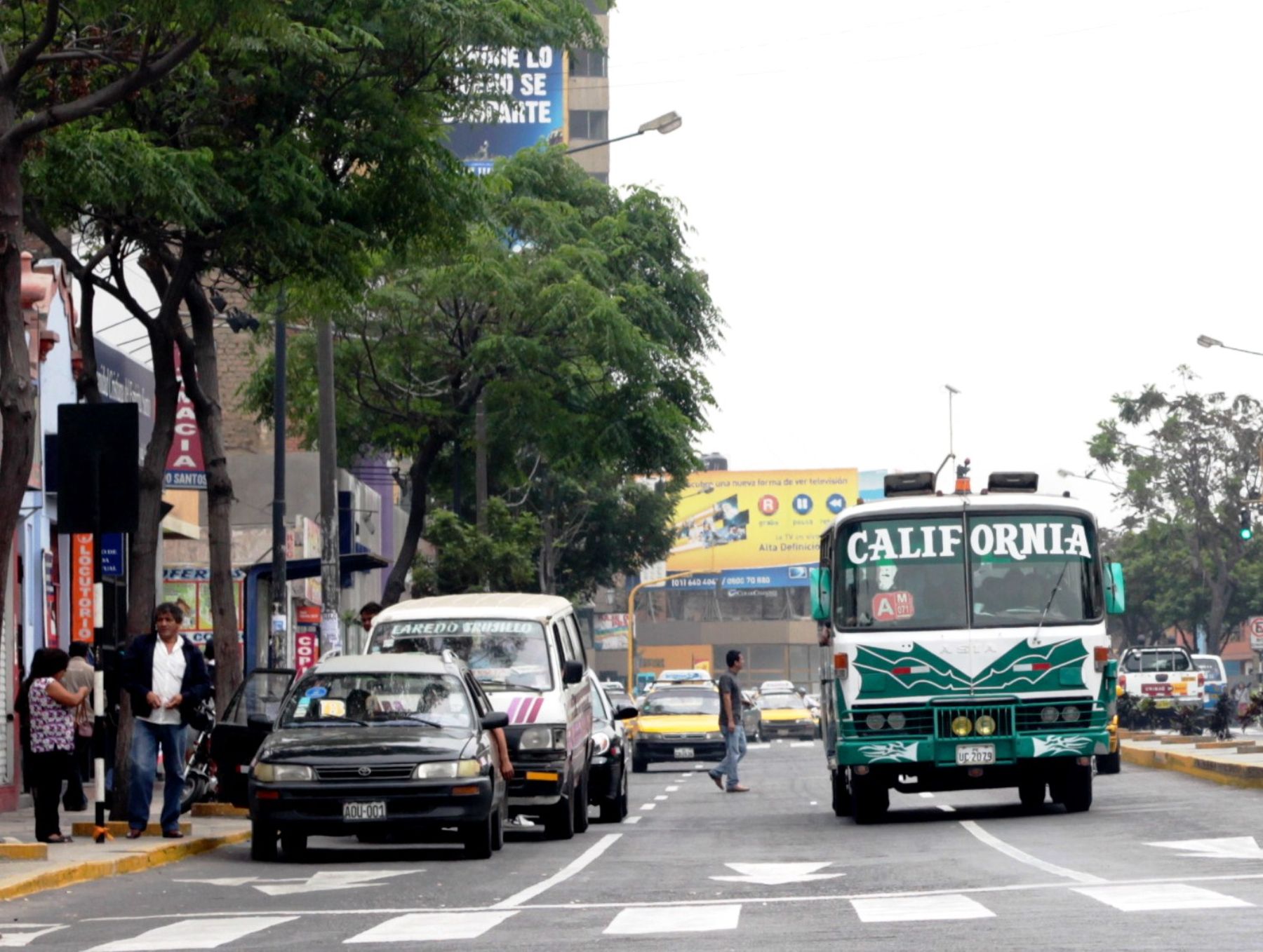 El transporte público es una de las principales fuentes de ruido en la ciudad de Trujillo. Foto: ANDINA/Oscar Paz.
