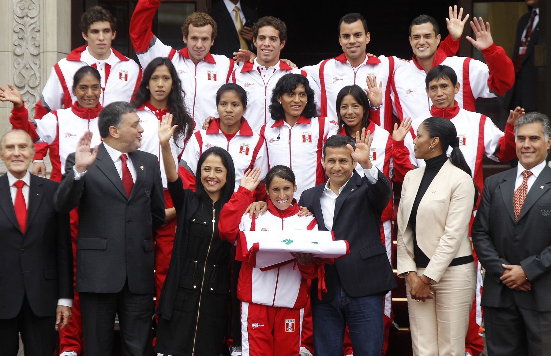 Jefe de Estado, Ollanta Humala, despide a la delegación nacional que participará en los Juegos Olímpicos de Londres 2012. Foto: ANDINA/Prensa Presidencia. Foto: ANDINA/Carlos Lezama.