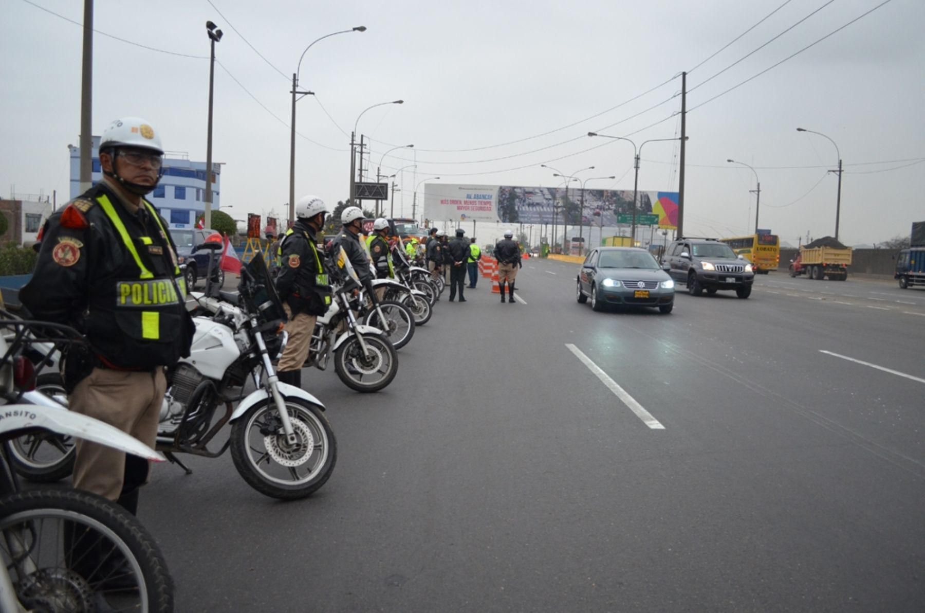 Emape lanzó hoy Plan Invierno 2012 en autopista Ramiro Prialé. Foto: ANDINA/Emape.