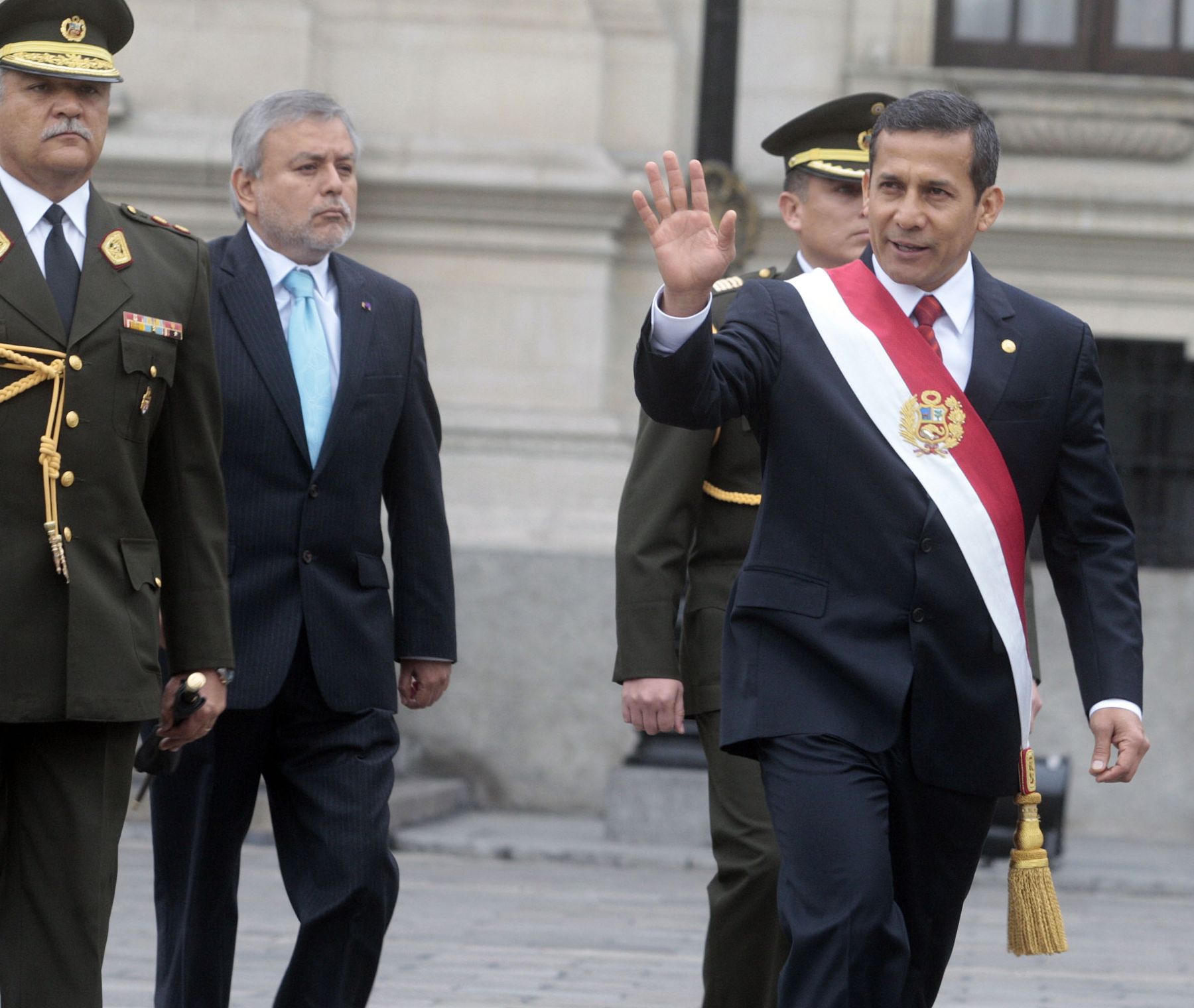 Jefe de estado Ollanta Humala a su salida de Palacio de Gobierno.Foto: ANDINA/Jack Ramón