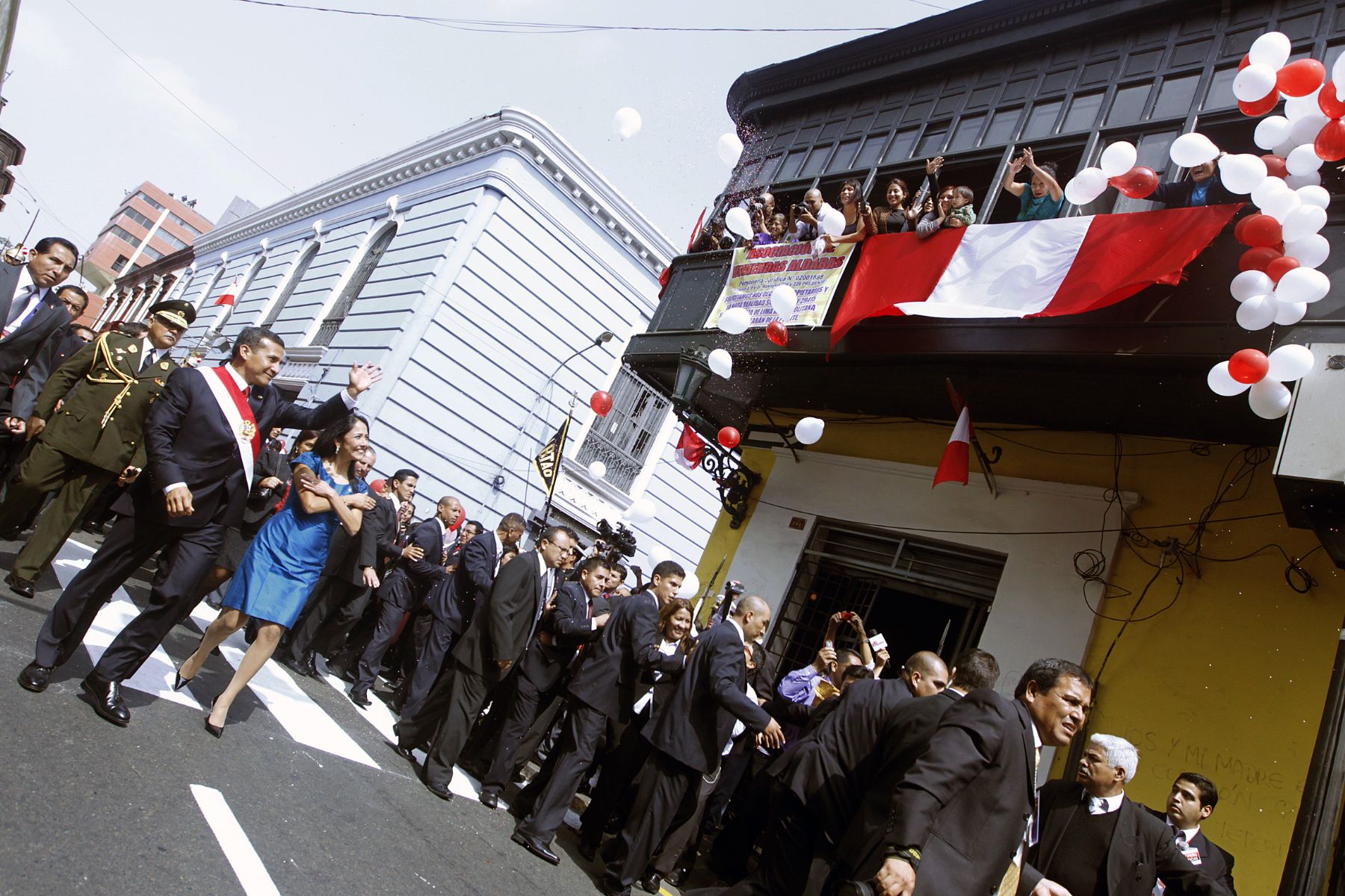Presidente Ollanta Humala rumbo a Palacio de Gobierno.Foto: ANDINA/Luis Iparraguirre