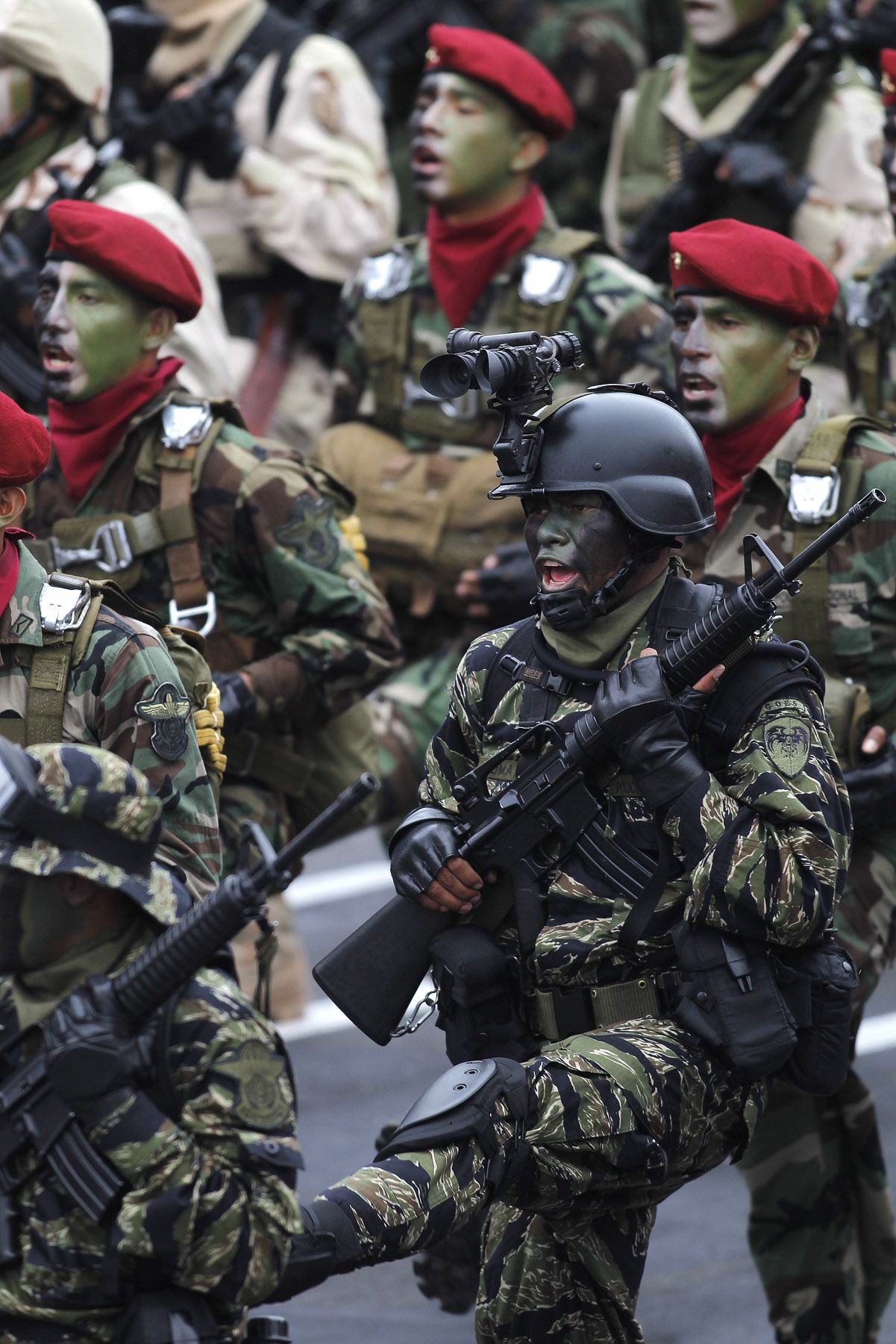 Desfile Cívico Militar en la avenida Brasil. Foto: ANDINA/Carlos Lezama.