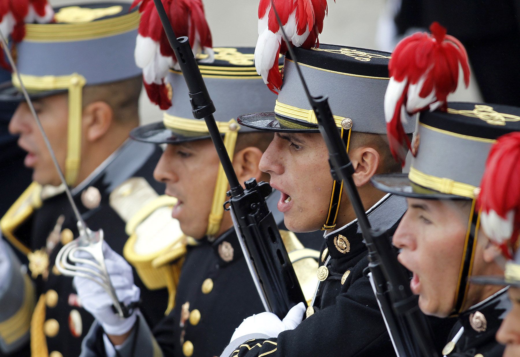 Desfile Cívico Militar en avenida Brasil. Foto: ANDINA/Carlos Lezama.