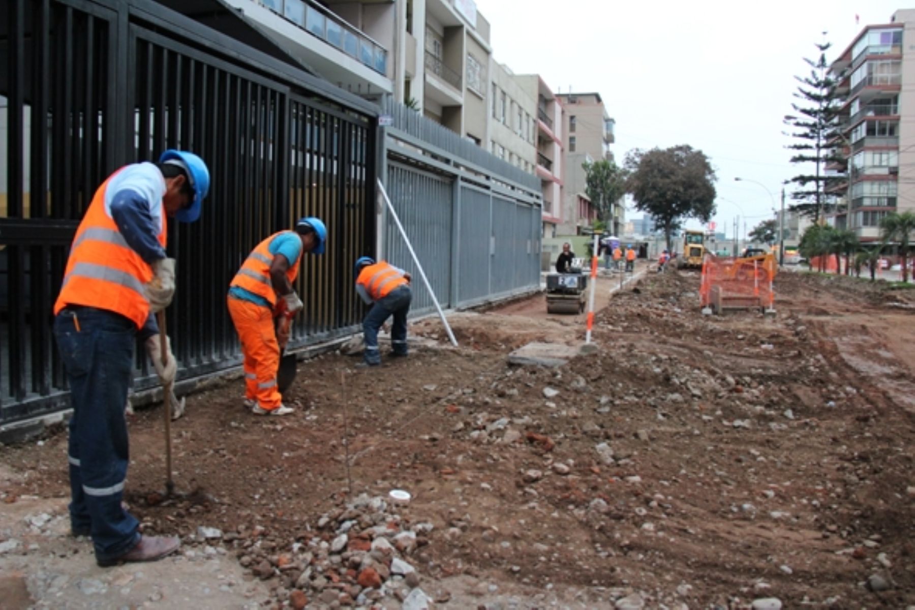 Renuevan Pistas Y Veredas En Diversas Vías Del Centro Financiero De San ...