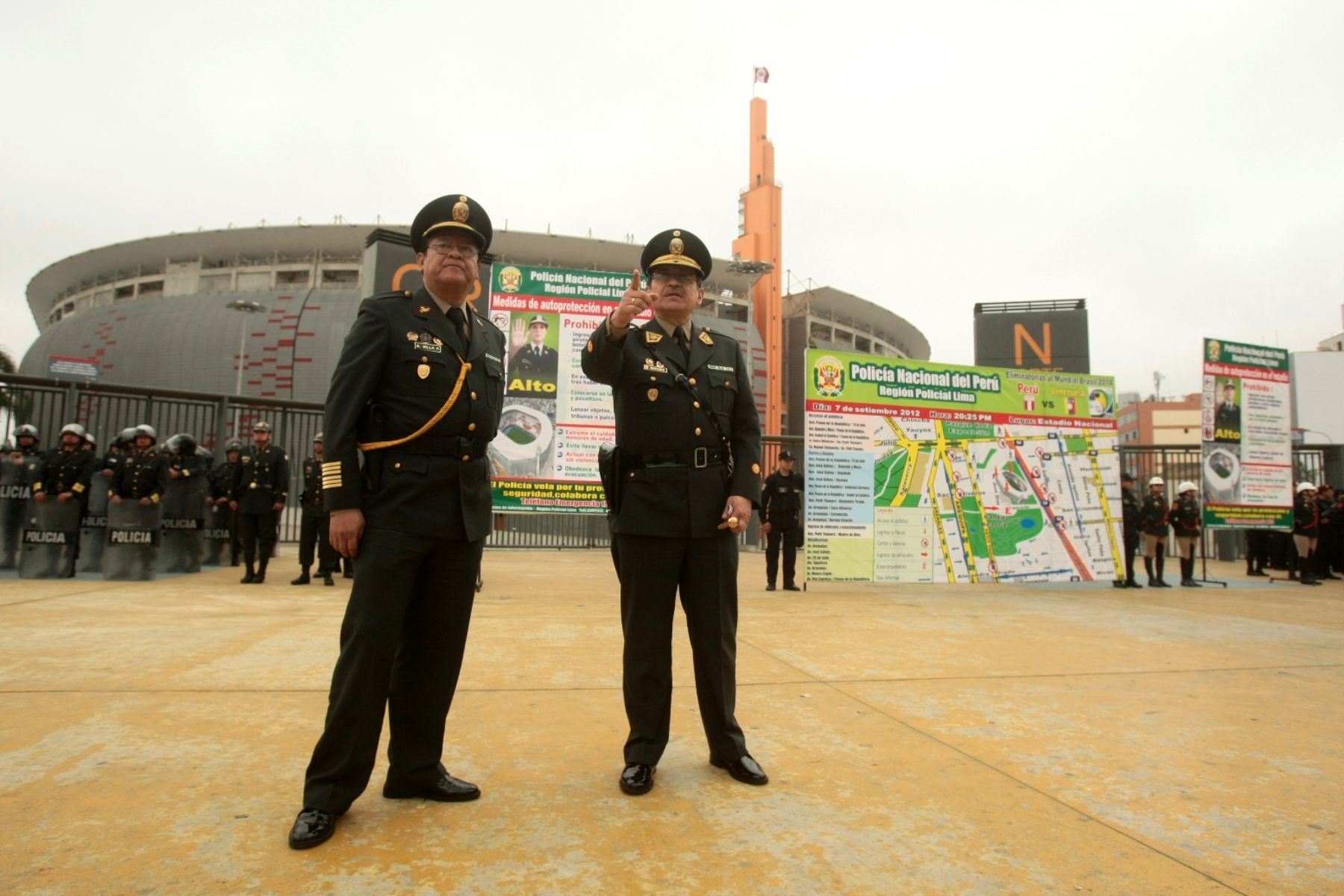 La Policía Nacional ha restringido algunos accesos al Estadio Nacional para el encuentro Perú Venezuela.Foto: ANDINA/Juan Carlos Guzmán Negrini.