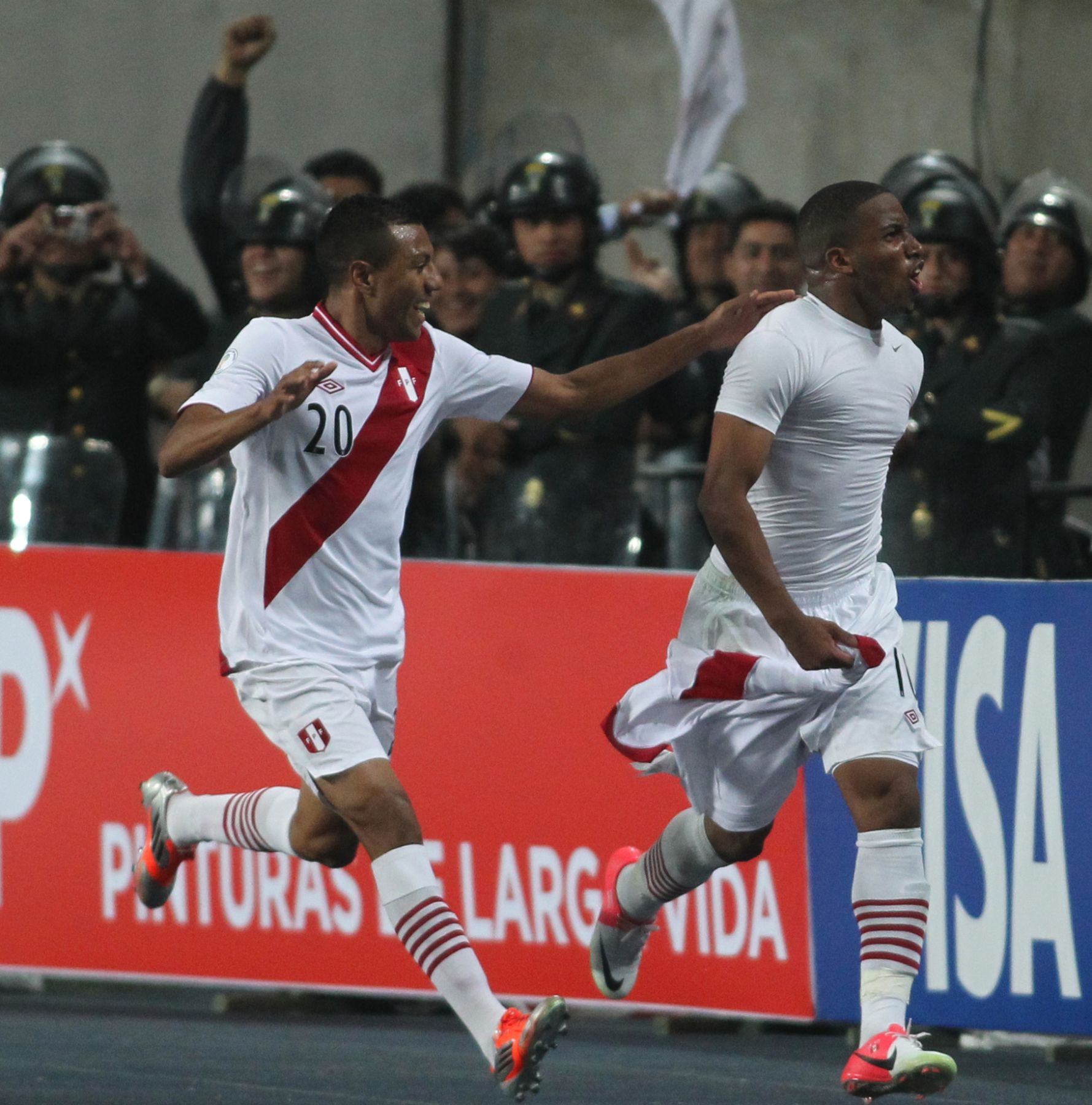 Jefferson Farfan celebra su segundo gol contra Venezuela.Foto: ANDINA/Carlos Lezama