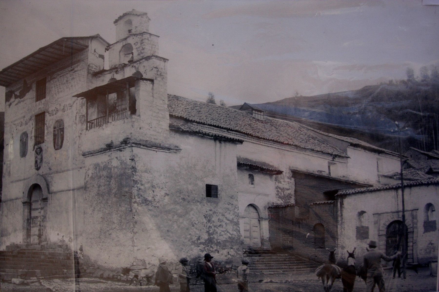 Antiguo templo de San Blas, en el tradicional barrio del mismo nombre, tomada por Luis E. Valcárcel. Reproducción: ANDINA/Percy Hurtado.