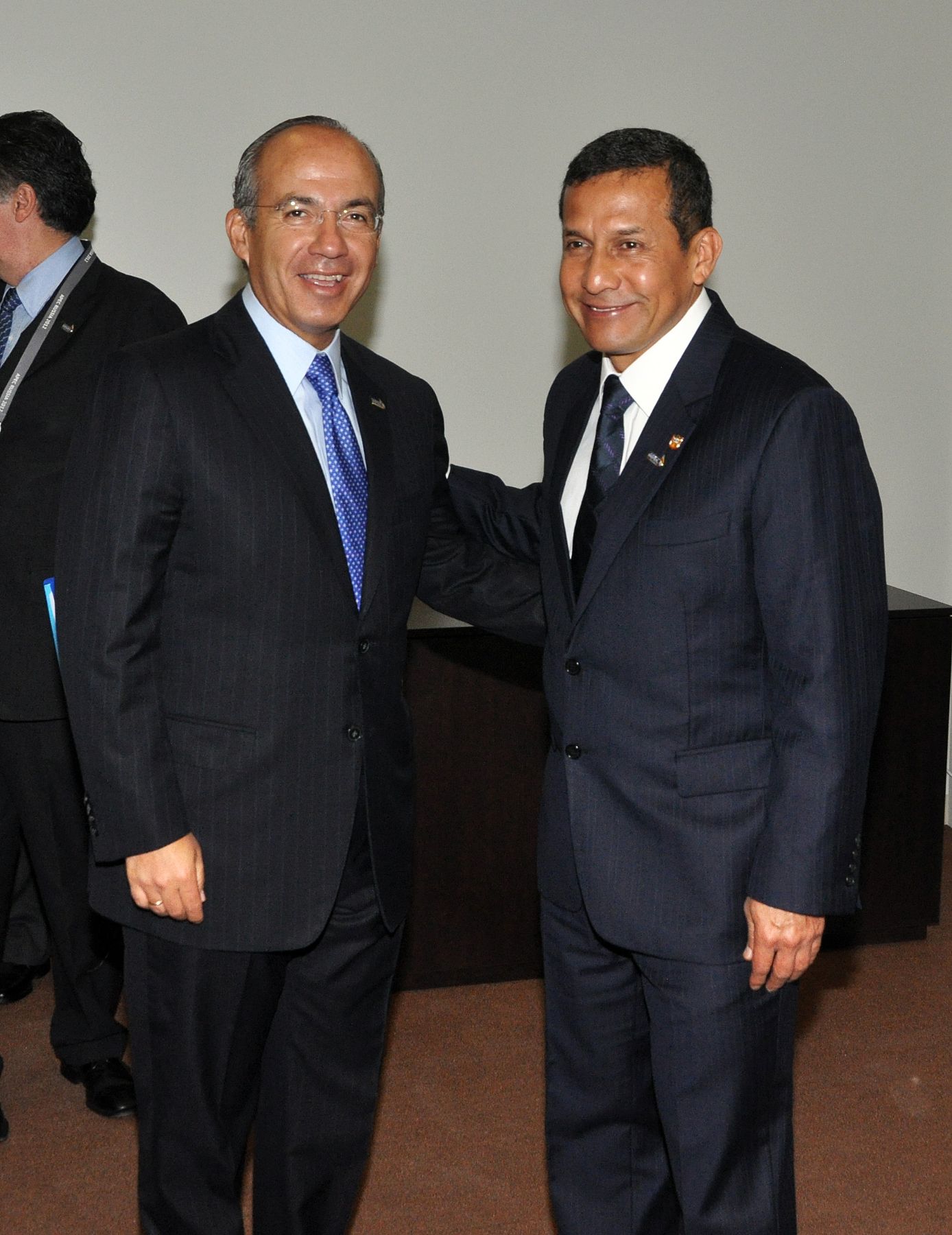 Presidente de la Republica Ollanta Humala sostuvo reunión con Fekipe  Calderon, Presidente de Mexico .En el marco de la XX Cumbre APEC en Vladivostok
.Foto: Andina/ Prensa Presidencia