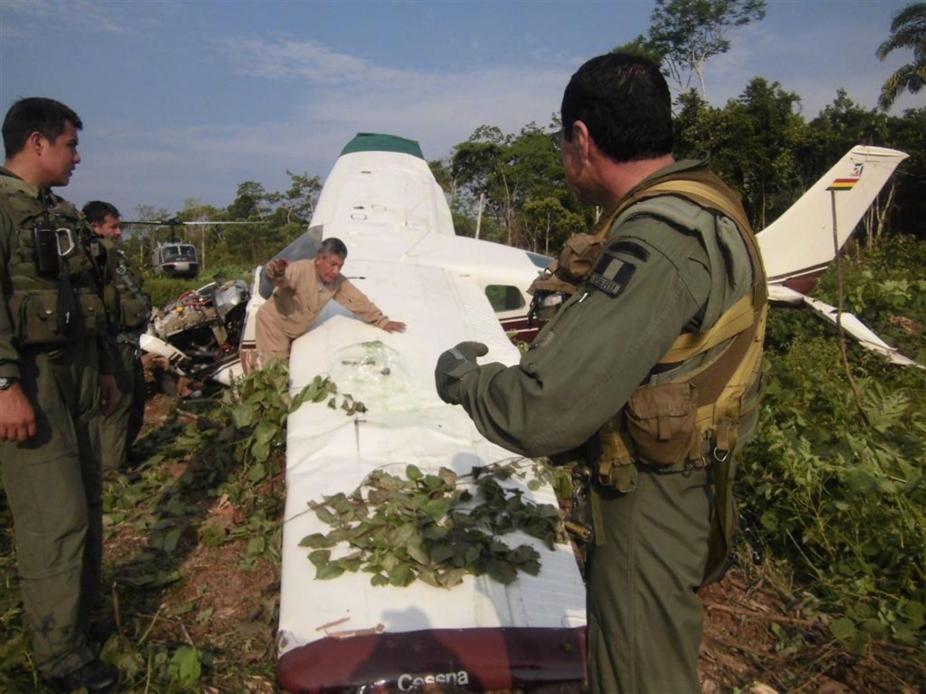 Avioneta intervenida con droga en Oxapampa, Pasco.