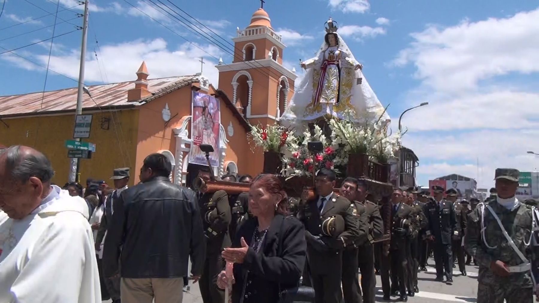 Homenaje brindado por el Ejército peruano a la Virgen de las Mercedes en Huancayo: Foto: ANDINA/Pedro Tinoco.