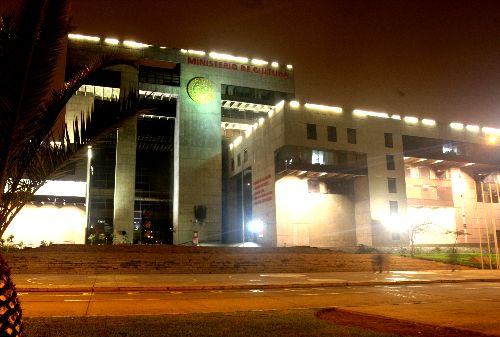 Las imágenes de la Virgen de la Merced y el Señor de los Temblores se asocian a devociones regionales de gran arraigo popular y habrían sido bienes de culto religioso tanto en iglesias como en el interior de viviendas de la élite local. ANDINA/archivo
