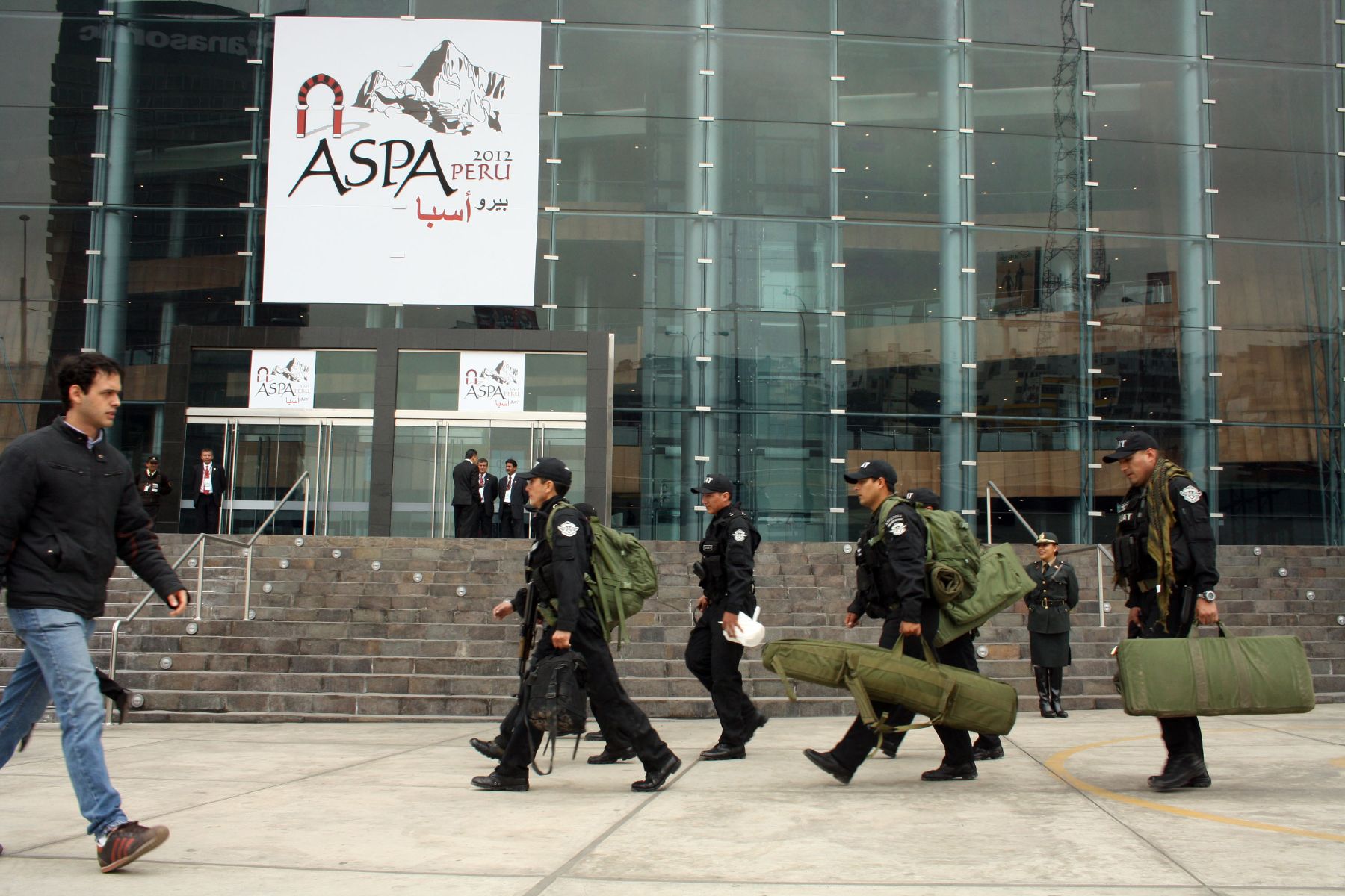 LIMA, PERU - SETIEMBRE 30 Medidas de Seguridad durante la  III Cumbre América del Sur - Países Árabes  Aspa.Foto: ANDINA / Juan Carlos Chávez