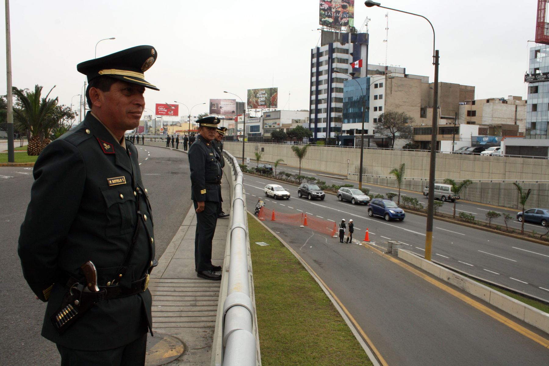 LIMA, PERU - SETIEMBRE 30.  Medidas de Seguridad y cierre de calles de San Borja y San Isidro por III Cumbre América del Sur Países Árabes  ASPA. Foto: ANDINA / Juan Carlos Chávez
