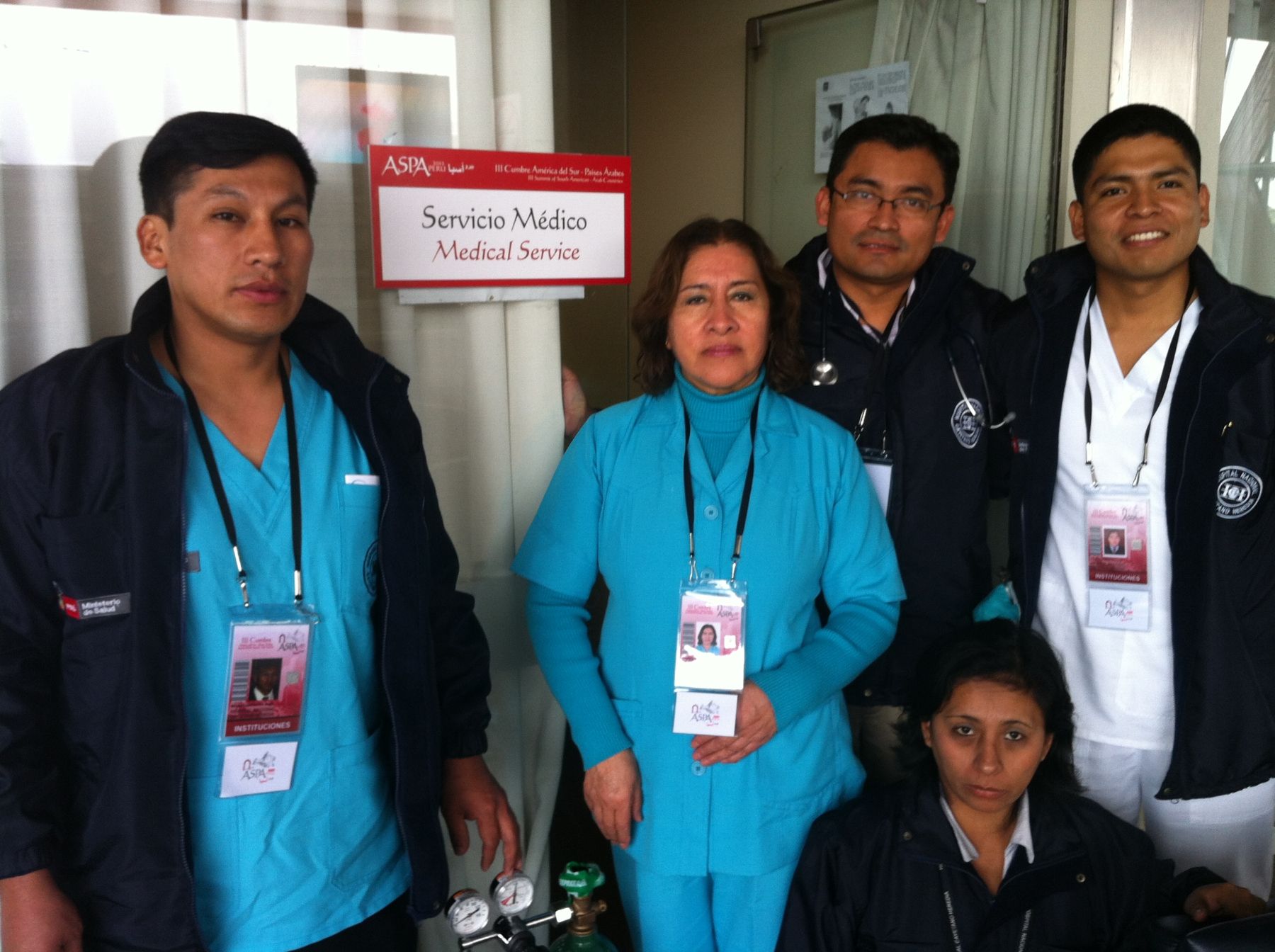 Personal que brindará atención médica a periodistas peruanos y extranjeros. Foto: ANDINA/Mauricio Vargas