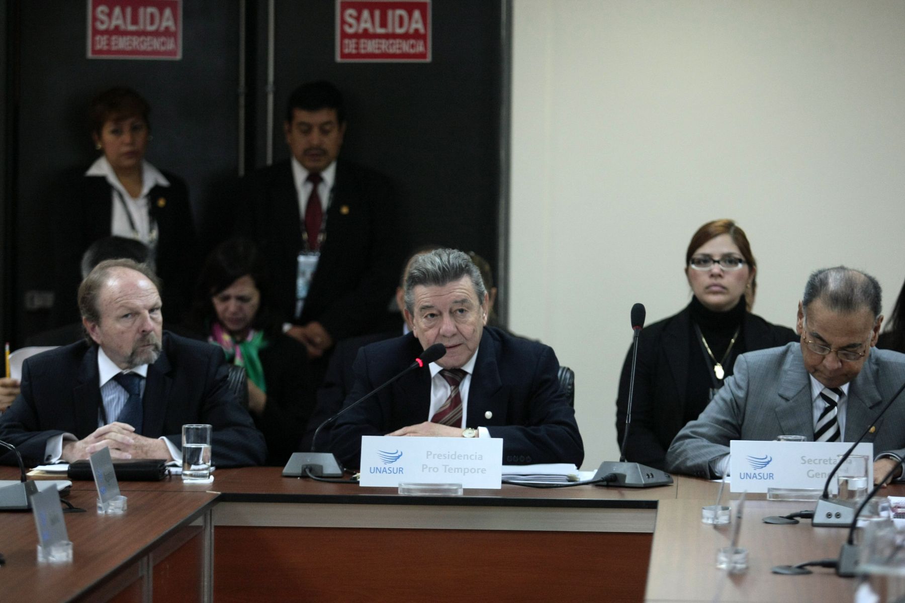 LIMA, PERU - OCTUBRE 1. Canciller Rafael Roncagliolo durante la inauguracion de Reunion de Cancilleres en la III Cumbre de America del Sur y Paises Arabes ASPA. Foto: ANDINA/Juan Carlos Guzman