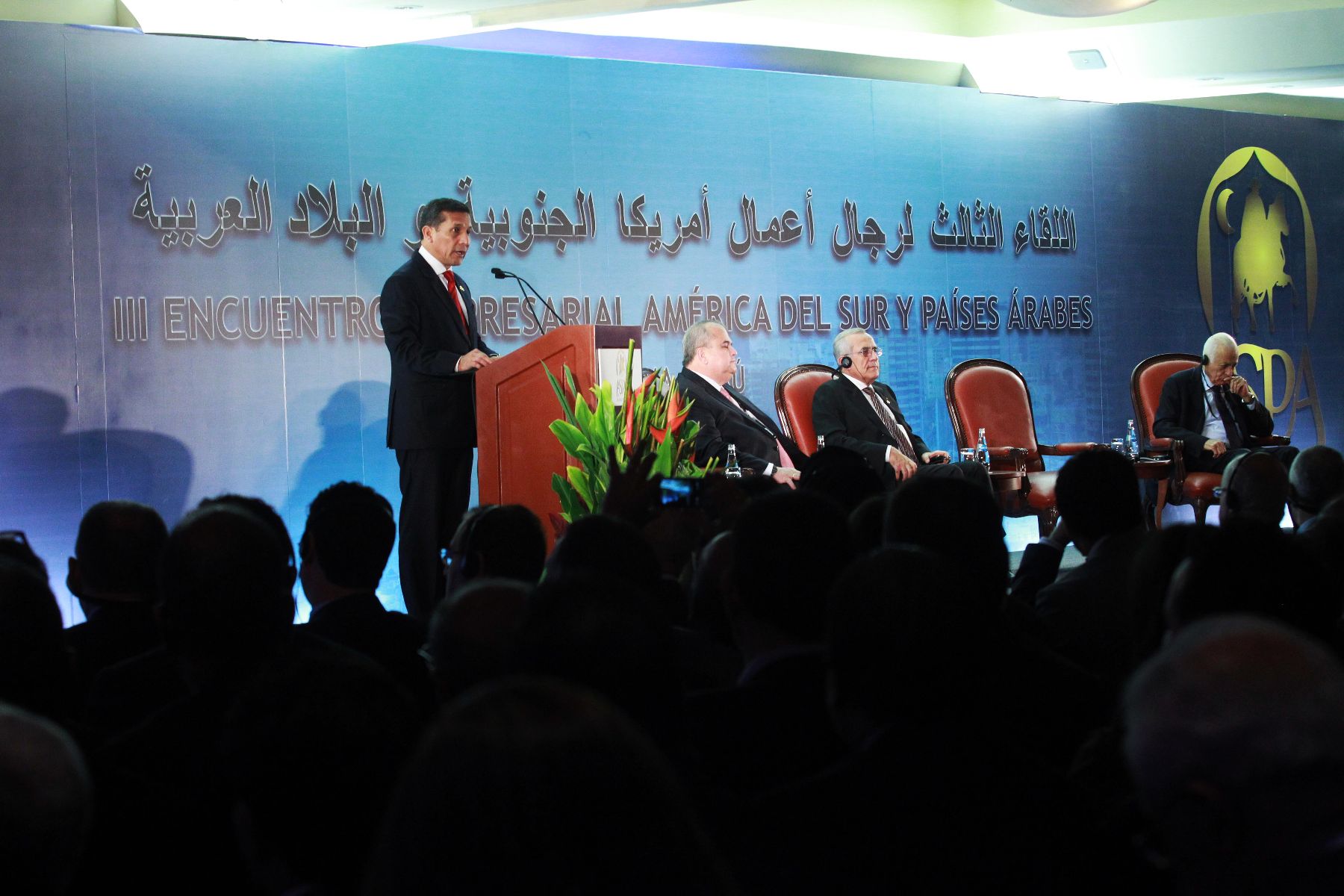 LIMA, PERÚ – OCTUBRE 1. Presidente Ollanta Humala inauguró el Tercer Encuentro Empresarial América del Sur y Países Árabes desarrollado en el Swissotel en el marco de la Tercera Cumbre ASPA. .Foto: ANDINA/Prensa Presidencia