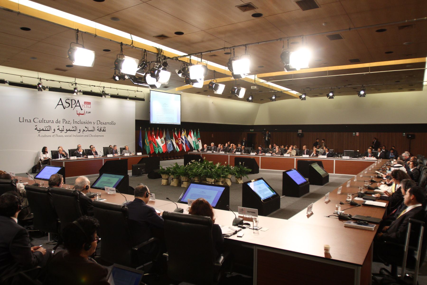 LIMA, PERU - OCTUBRE 1. Inauguracion de  Reunion de Cancilleres durante la III Cumbre de America del Sur y Paises Arabes ASPA. Foto: ANDINA/Marco del Río
