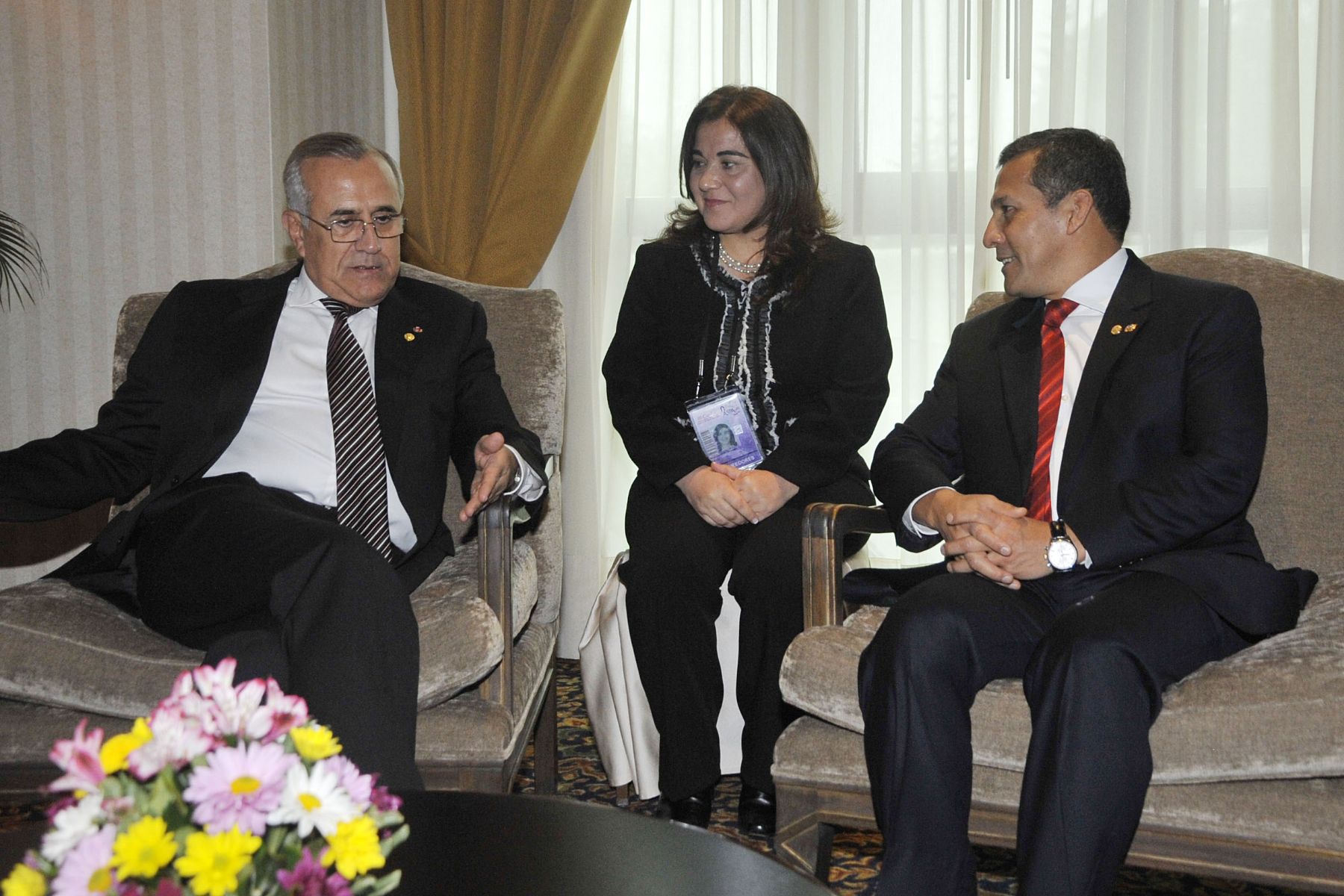 LIMA, PERÚ – OCTUBRE 1. Presidente Ollanta Humala y Michel Stleiman, Presidente de la Republica de Libano ; durante la  inauguraciòn  del Tercer Encuentro Empresarial América del Sur y Países Árabes desarrollado en el Swissotel en el marco de la Tercera Cumbre ASPA. .Foto: ANDINA/Prensa Presidencia