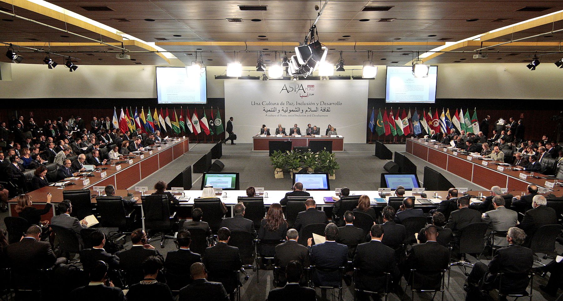 LIMA, PERU - OCTUBRE 1. Inauguracion de  Reunion de Cancilleres durante la III Cumbre de America del Sur y Paises Arabes ASPA. Foto: ANDINA/Carlos Lezama