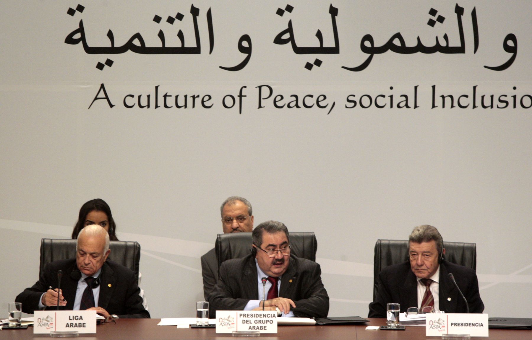 LIMA, PERU - OCTUBRE 01. Inauguracion de  Reunion de Cancilleres durante la III Cumbre de America del Sur y Paises Arabes ASPA. Foto: ANDINA/Carlos Lezama